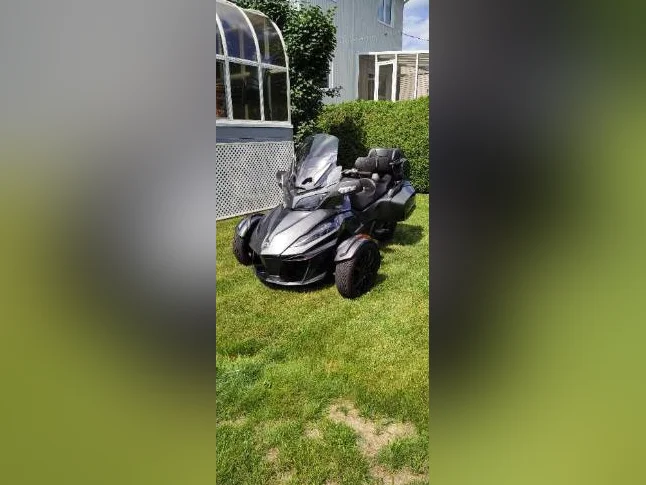 Spyder RT Limited 2018 thumbnail 3