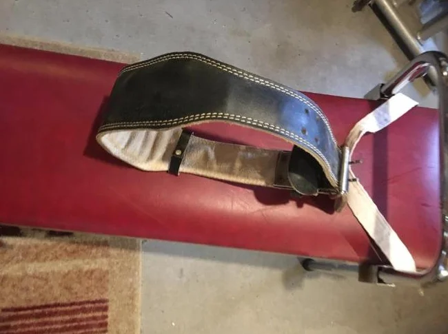 Banc abdominal + ceinture de taille