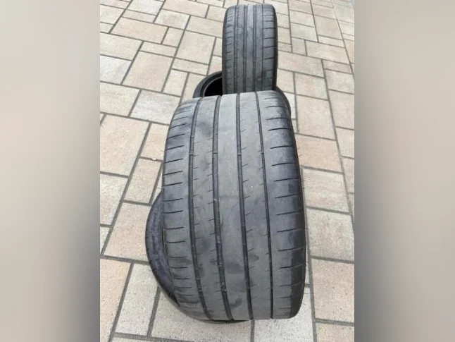 pneus Michelin Pilot Super Sport thumbnail 2