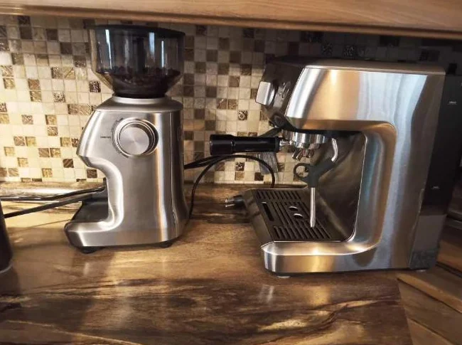 Cafetière expresso et moulin à café Breville thumbnail 4