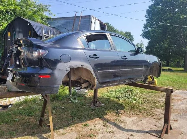 Pièces de cadilac 2008 et mazda 3 2007 thumbnail 10