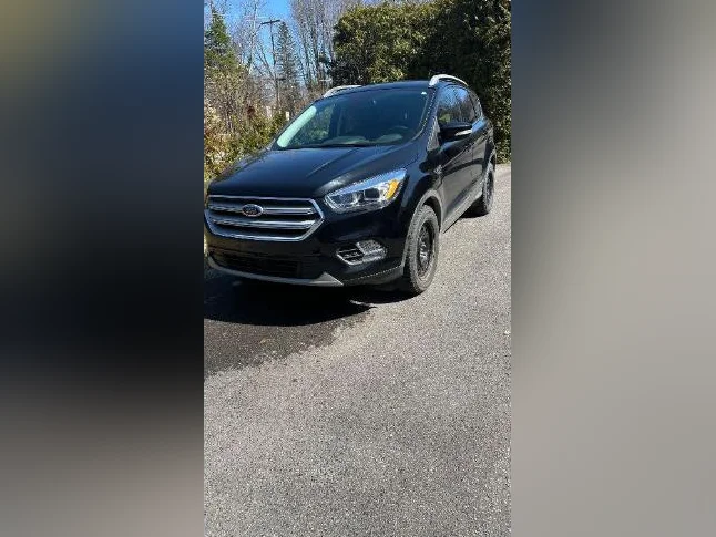 Ford escape titanium 2019