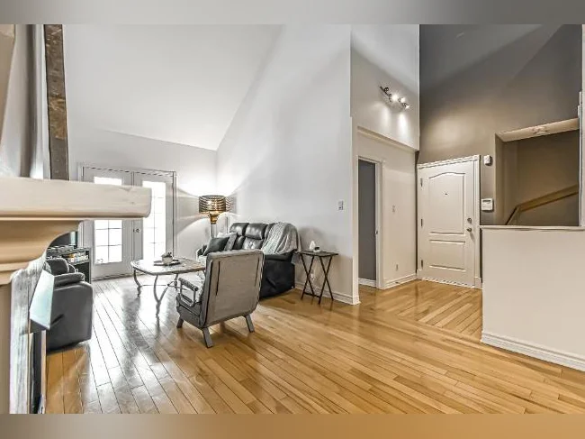 Penthouse Condo Locatif Saint Jovite Mont Tremblant - à Louer thumbnail 7