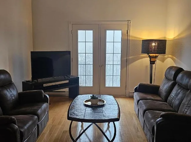 Penthouse Condo Locatif Saint Jovite Mont Tremblant - à Louer thumbnail 9