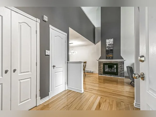Penthouse Condo Locatif Saint Jovite Mont Tremblant - à Louer thumbnail 6