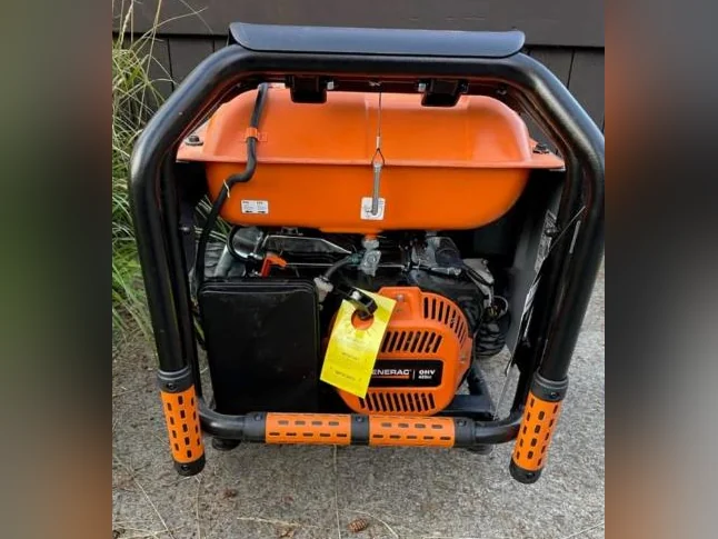 Génératrice à essence Generac XT8000E – 8000W/10000W – Seulement 28h d'utilisation thumbnail 3