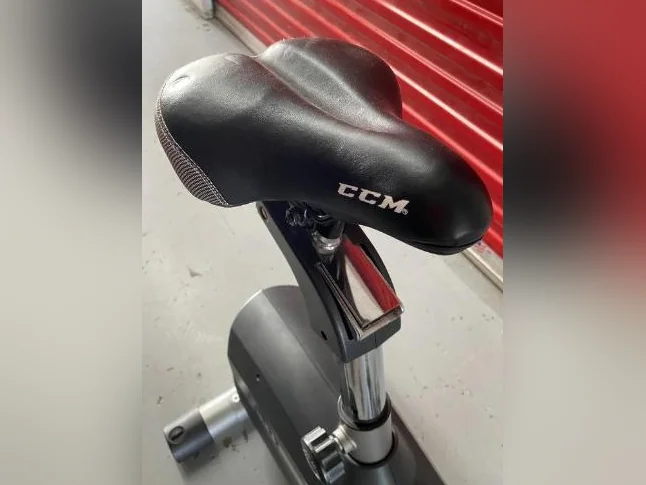 VÉLO D’EXERCICE VERTICAL SWINN 113 / UPRIGHT EXERCISE BIKE thumbnail 4