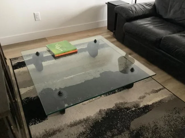 Table en verre trempée