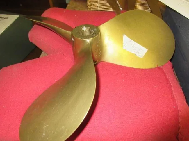 Hélice pour bateau