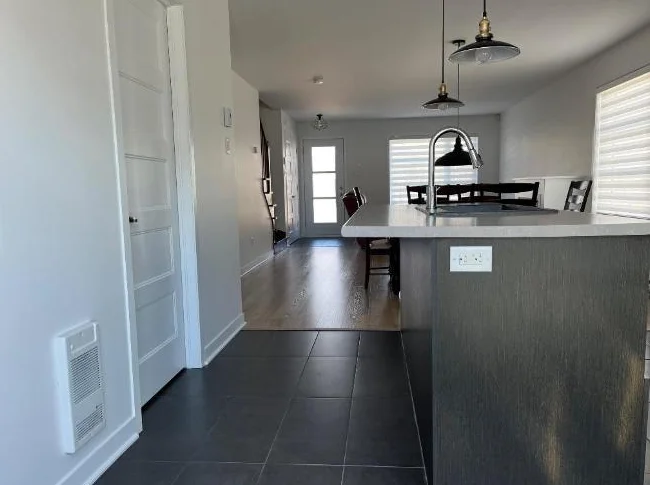 Mirabel Grand condo 5 1/2 sur 2 étages thumbnail 9