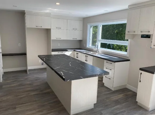 Logement grand 51/2 2800'c thumbnail 4