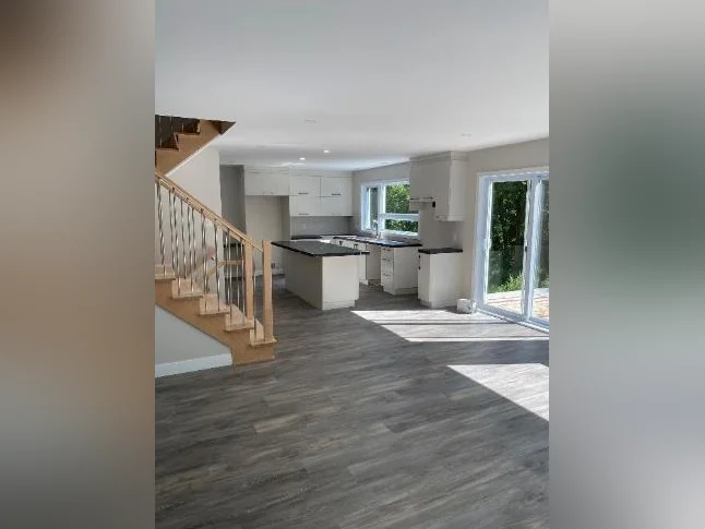 Logement grand 51/2 2800'c thumbnail 3