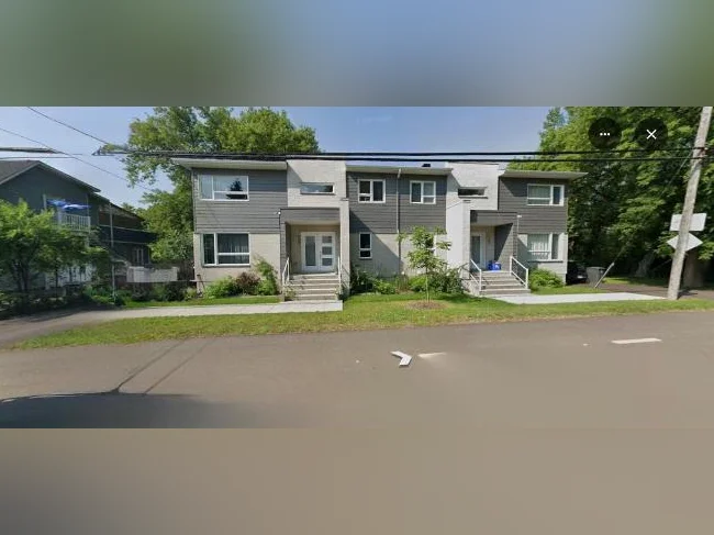 Logement grand 51/2 2800'c