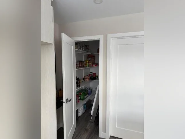 Logement grand 51/2 2800'c thumbnail 9