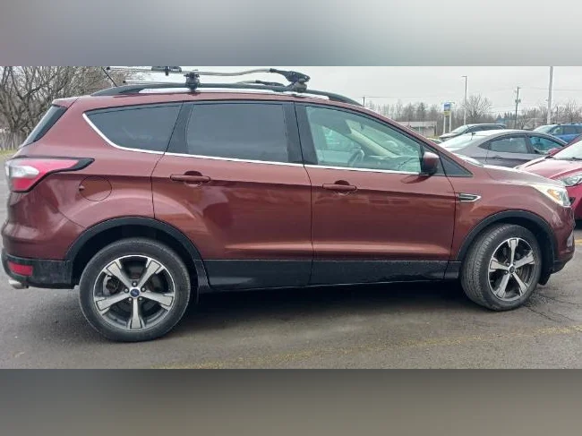 Ford Escape 2018, bonne condition thumbnail 2