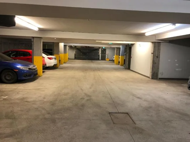 Stationnement intérieur Lachenaie 150$/mois, de mai à octobre 2026