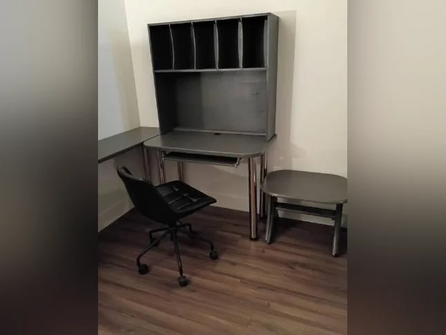 à vendre Meubles de bureau thumbnail 2