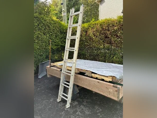 Échelle aluminium 8 pieds thumbnail 3