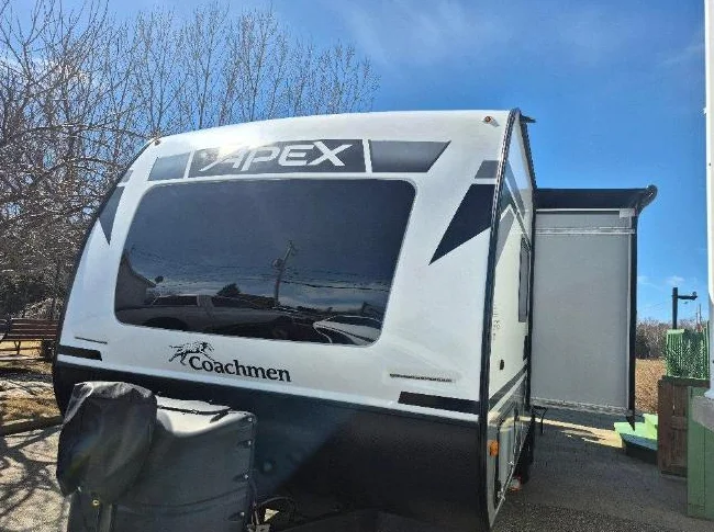 roulotte apex 203rbk (bien lire)