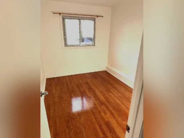 Spacieux 5 1/2 RDC avec jardin – Anjou – 1850$ (Metro Radisson) thumbnail 6