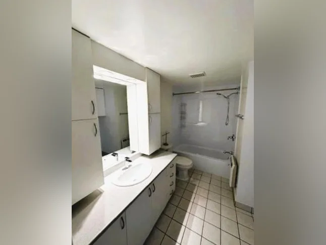 Spacieux 5 1/2 RDC avec jardin – Anjou – 1850$ (Metro Radisson) thumbnail 7