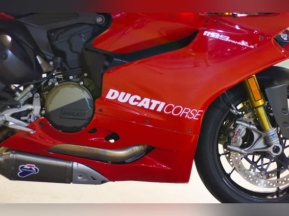 2013 Ducati Panigale 1199R - Red, Low Mileage thumbnail 3