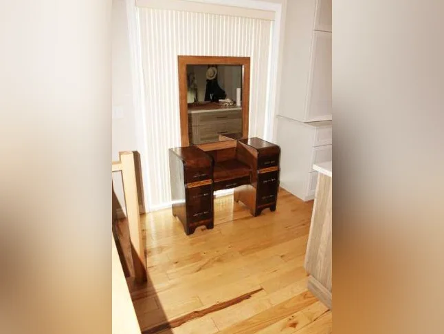 Meuble vanité, coiffeuse antique Art Déco de (1930) A1, 130$+1 prime thumbnail 2
