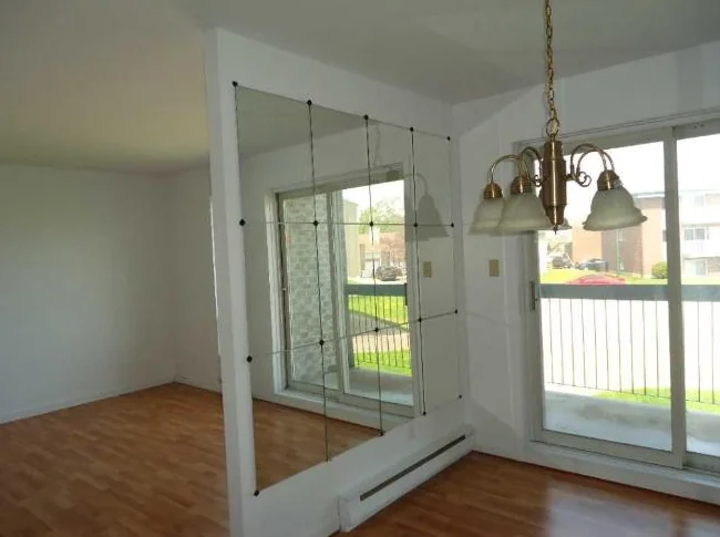 Logement style condo 41/2 a CHARNY rive sud de QUEBEC   1er étage  La prise de possession autour ou avant le 20 août 2026 thumbnail 4