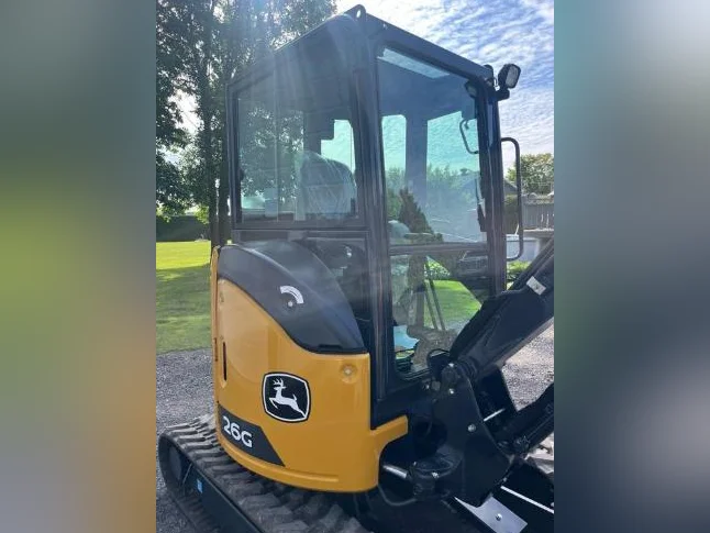 Excavatrice comme neuve ! JOHN DEERE 26G 2022