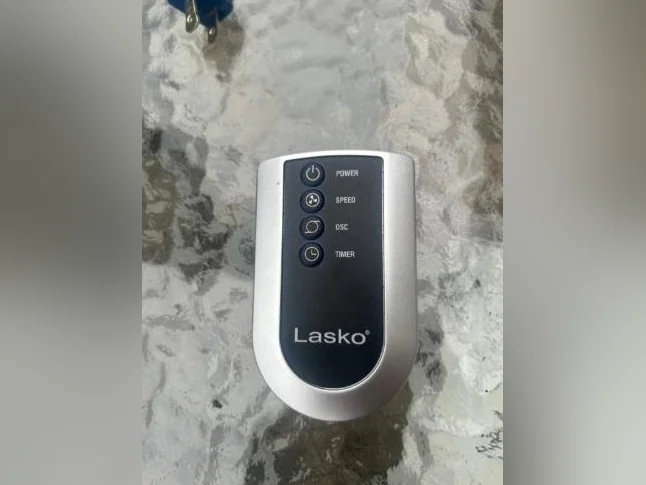 Ventilateur Lasko avec télécommande thumbnail 4