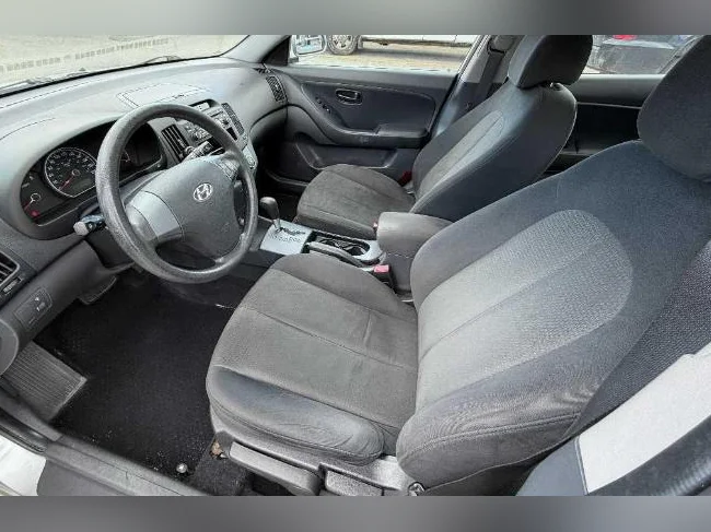 Hyundai Elantra 2009 modèle GL 2.0L thumbnail 3