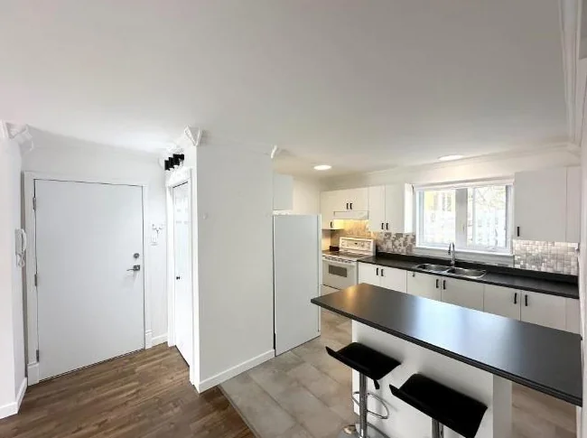 Condo de 2 chambres disponible dès maintenant