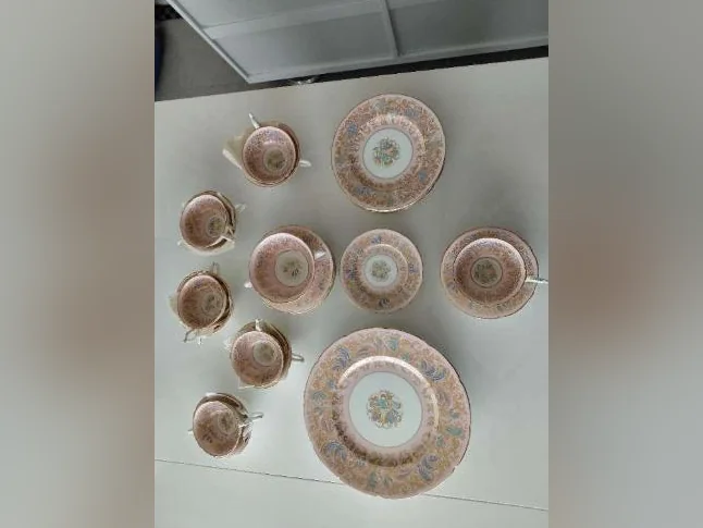 Vaisselle Coalport Bone China pour les grandes occasions