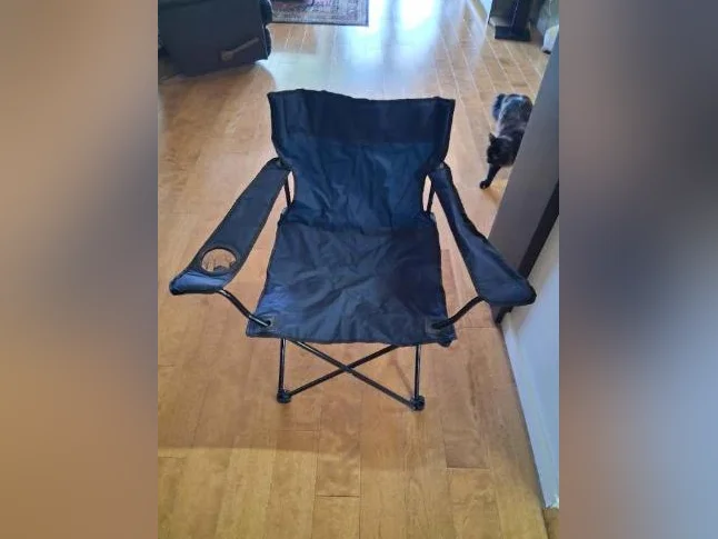Chaise de camping pliante à dossier large Club piscine avec porte-gobelet