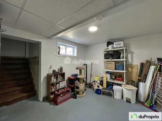 familiale, rue cul sac, acces fleuve. 5 ch sous-sol fini thumbnail 10
