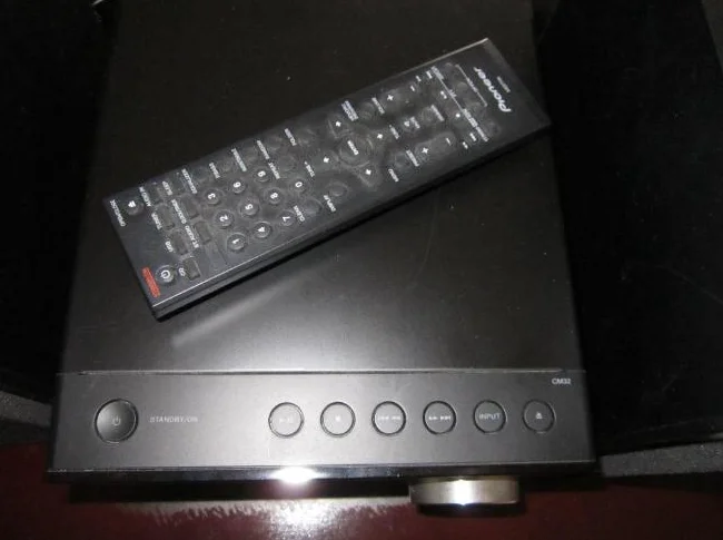 Mini-chaine Hi-Fi compact et polyvalent thumbnail 4