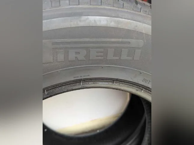 2 pneus Pirelli Été 225/70/r16