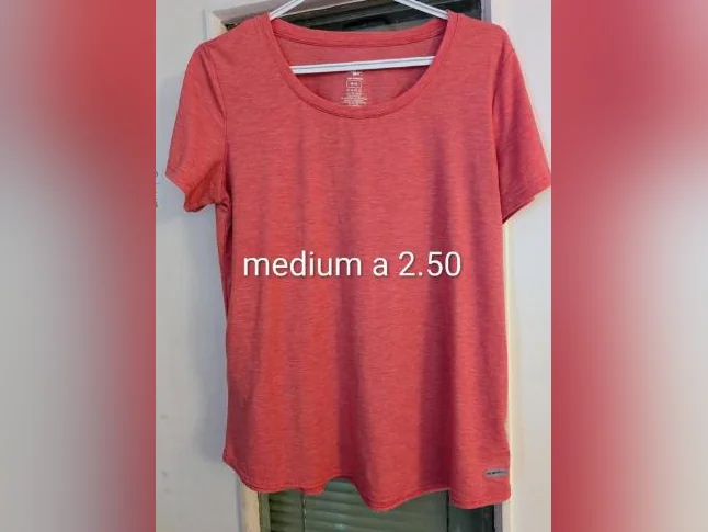 GILET, BLOUSE, CAMISOLE,  DE FEMME ET HOMME thumbnail 9
