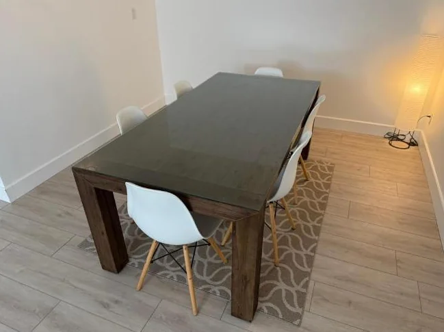Ensemble table et 6 chaises thumbnail 4