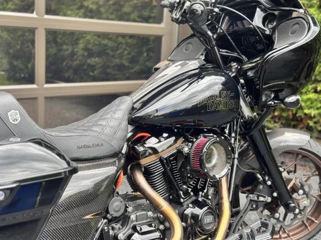 131 Road Glide ST , Carbon fiber 9000km thumbnail 3