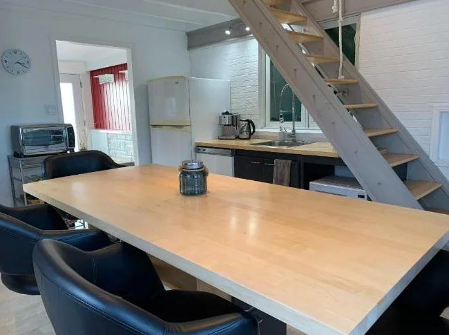 ENTREPRENEURS / COMMERÇANTS / BI-GÉNÉRATION : 5 1/2 + un loft à louer