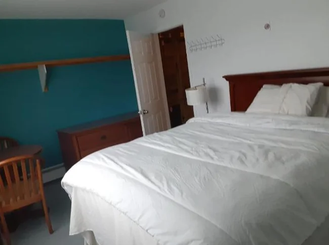 Chambre à louer à Sept-Iles thumbnail 4