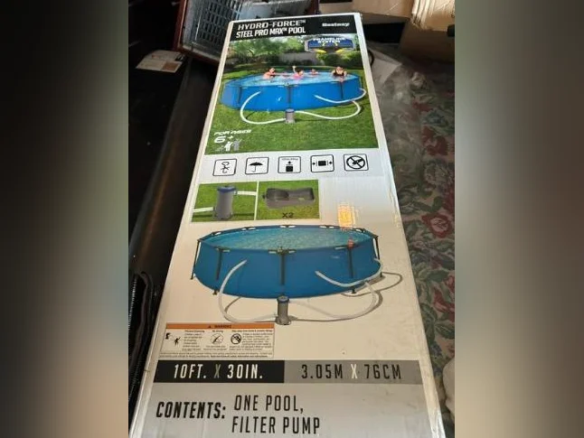 PISCINE HORS TERRE 10´ x 30 pouces + ÉQUIPEMENTS