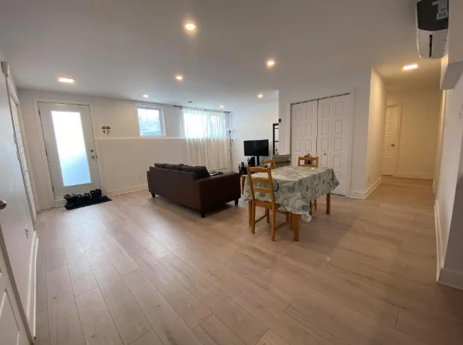Beau 5 1/2 – Niveau jardin – Triplex 2021 – Longueuil