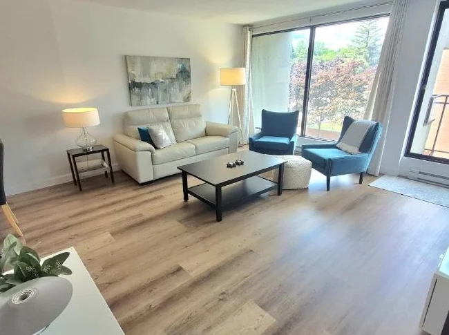 Appartement 3 1/2 : 1 chambre et 1 salle de bain