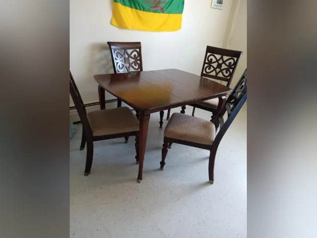 URGENT : meubles et objets à vendre thumbnail 6