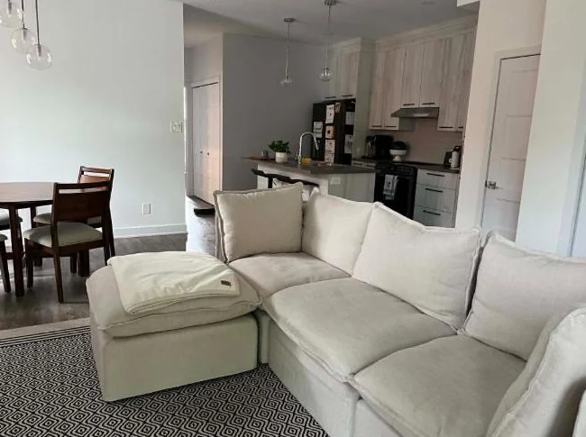 Appartement 4 et demi de style condo/ 2 bedroom apartment for Rent thumbnail 2