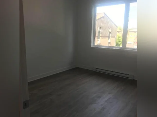 Appartement 4 et demi de style condo/ 2 bedroom apartment for Rent thumbnail 5