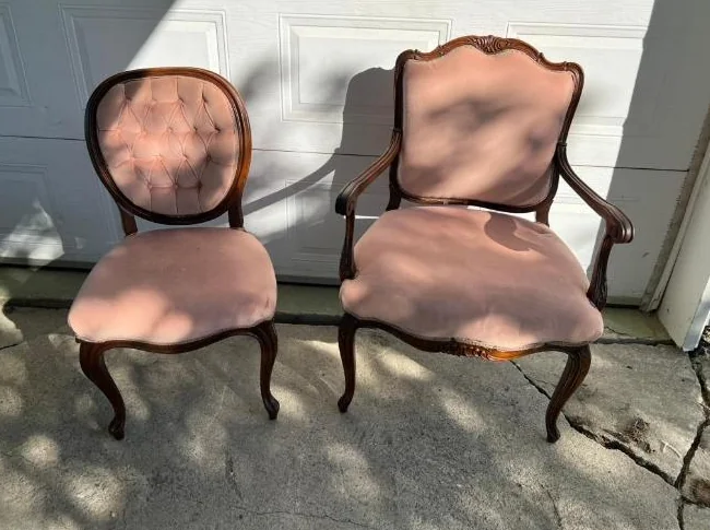 Deux. Belles chaises antique. thumbnail 2