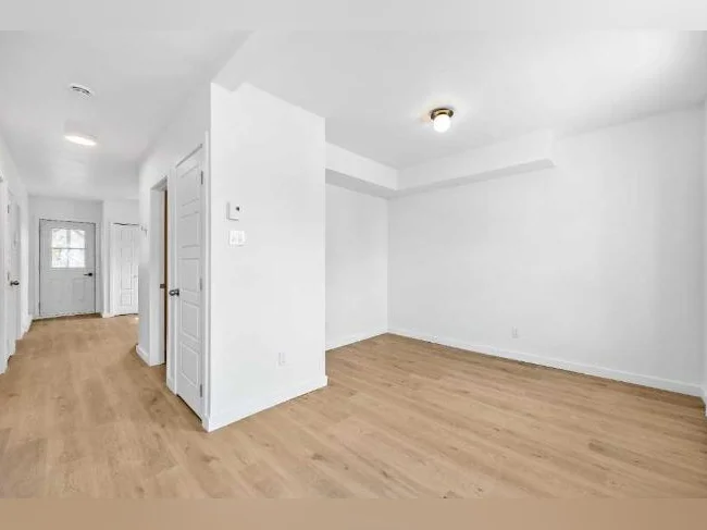 Logement 5 1/2 disponible à St-Jérôme thumbnail 10